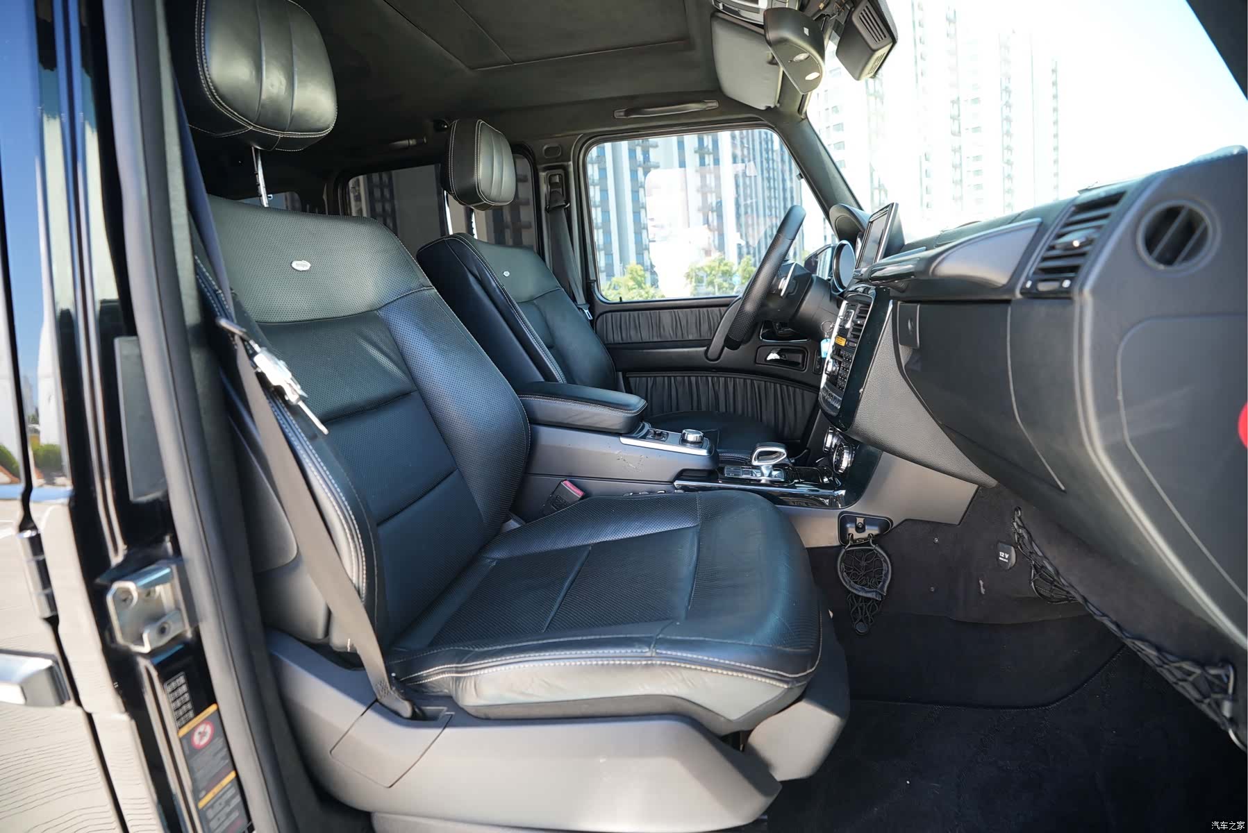 Mercedes-Benz G-Class, 2015 7