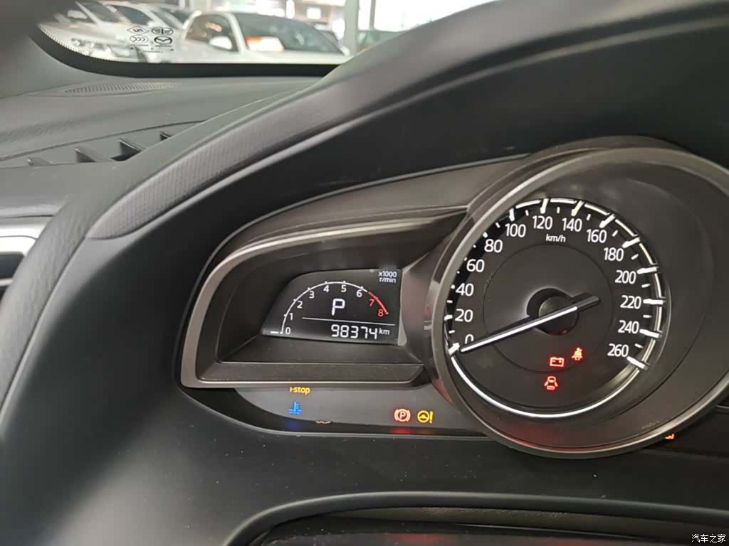 Mazda CX-4, 2019 12