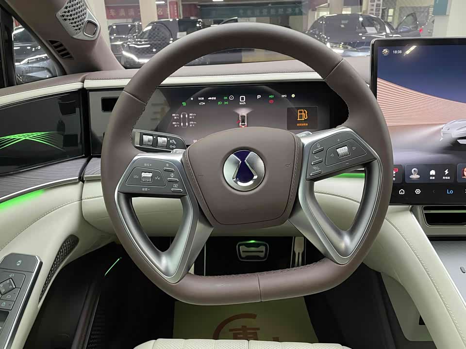 Denza Z9GT Denza Z9GT