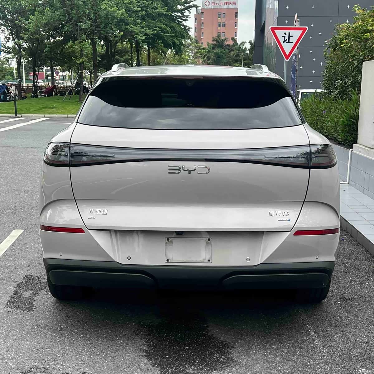 BYD HiAce, 2025 10