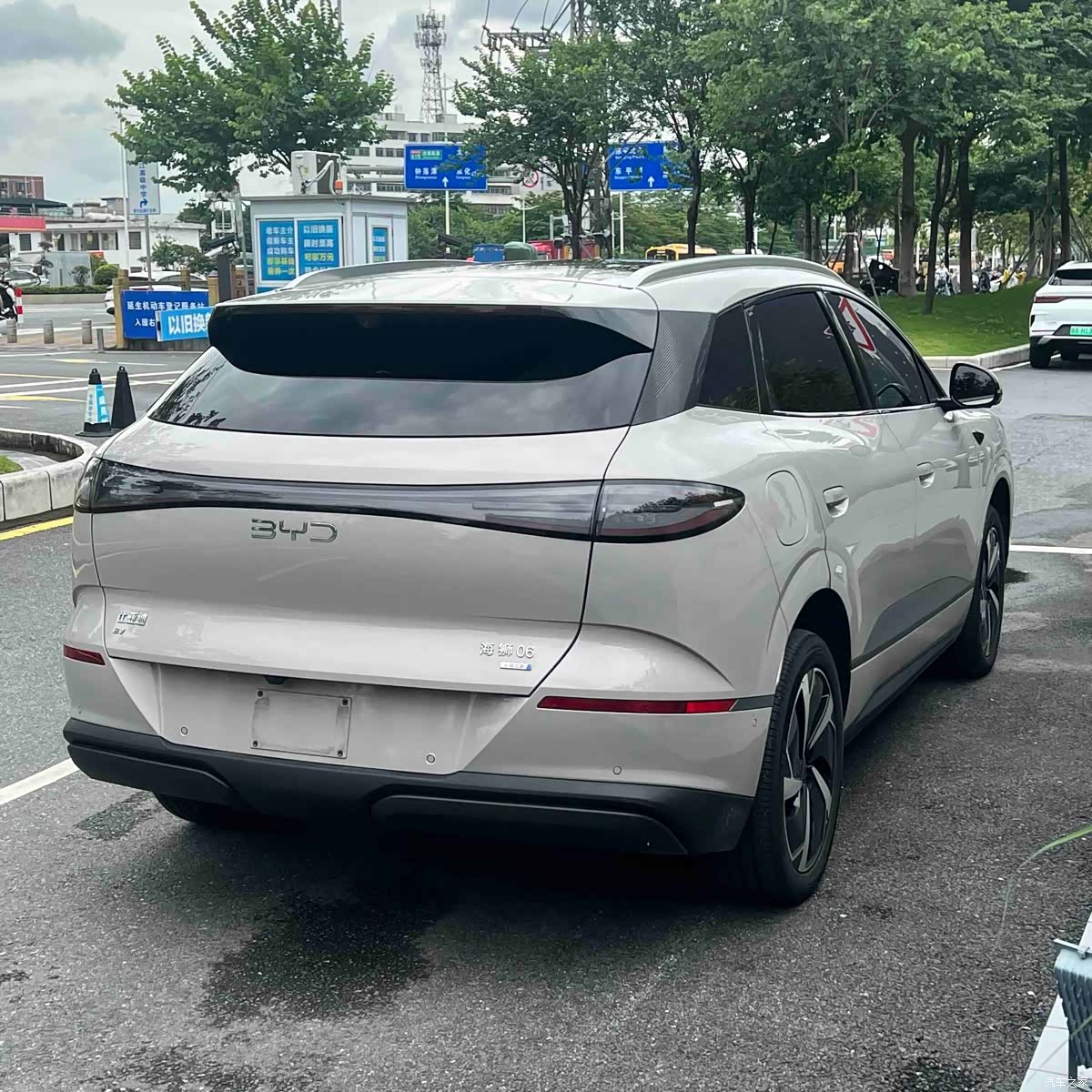 BYD HiAce, 2025 12