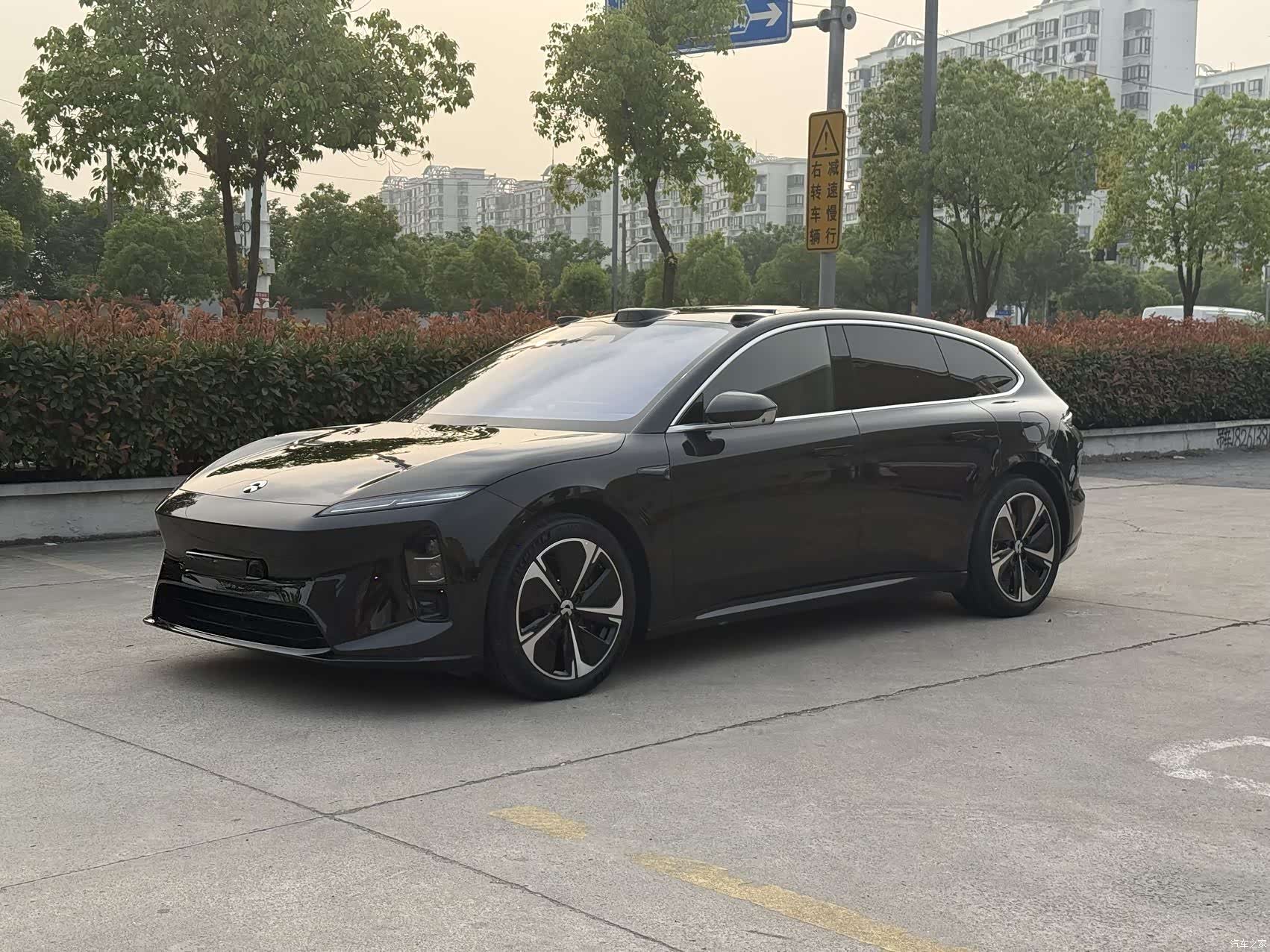 NIO ET5, 2025 1