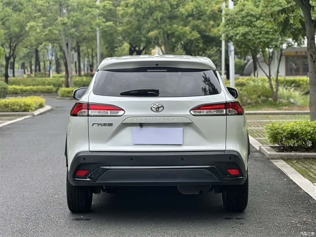 Toyota Frontlander, 2023 13