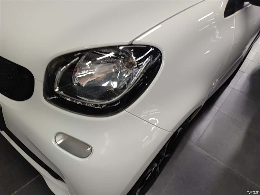 Smart Fortwo, 2016 24