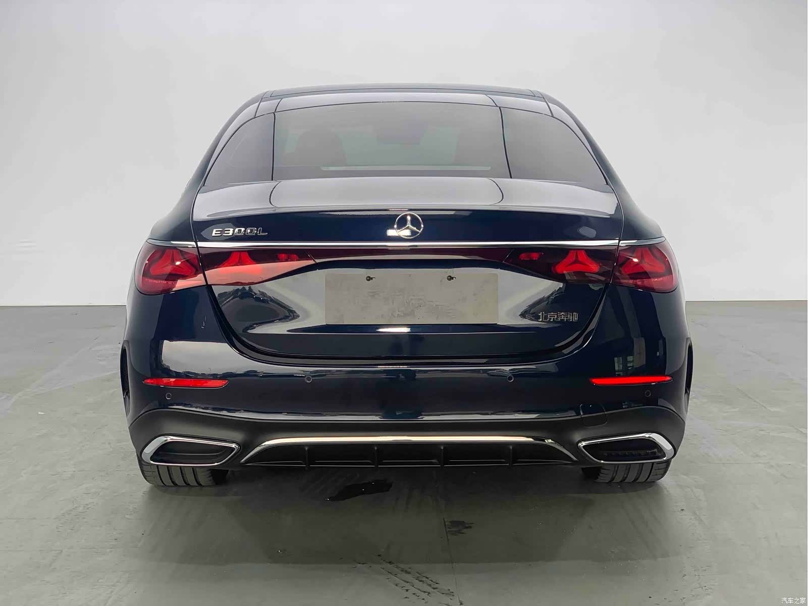Mercedes-Benz E-Class, 2024 6