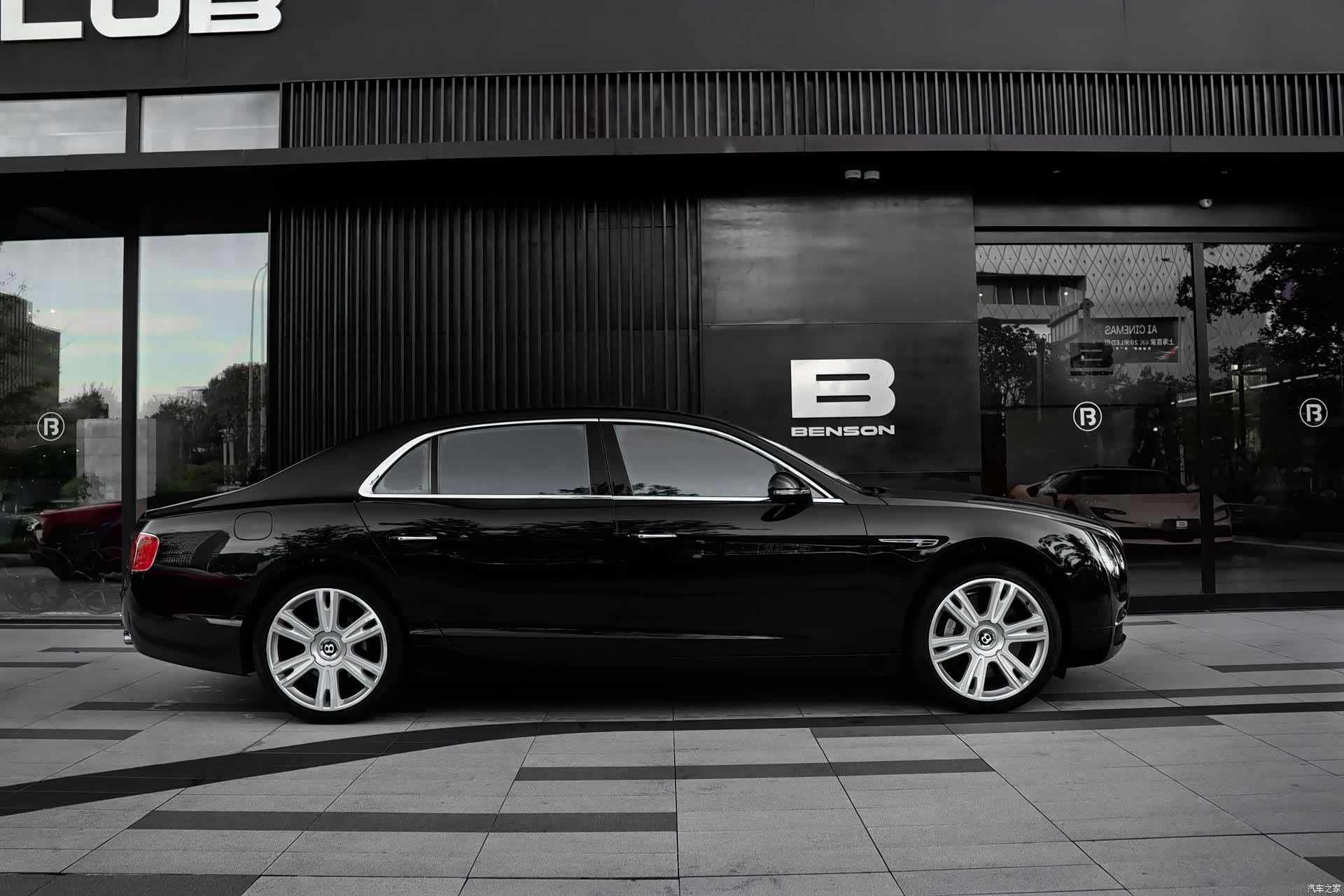 Bentley Flying Spur, 2014 4