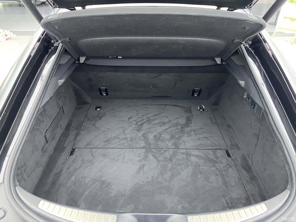 MG AMG, 2019 30
