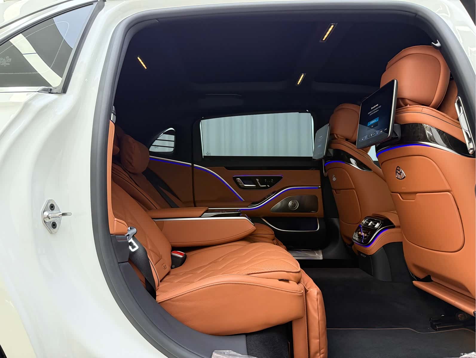 Maybach S-Class, 2022 14