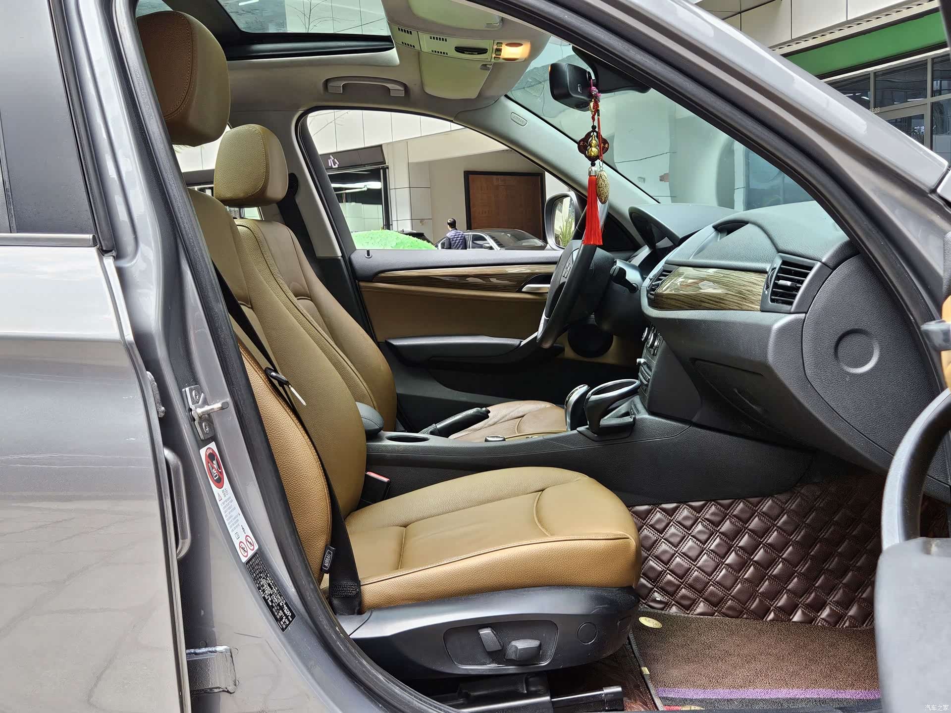 BMW X1, 2012 6