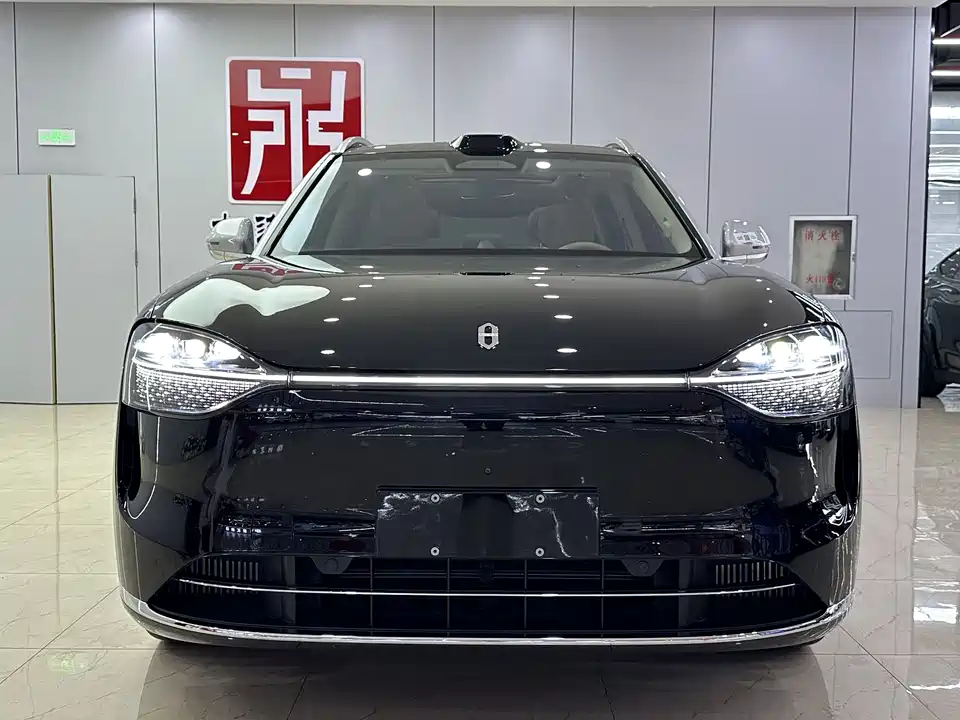 AITO Ask the world M9