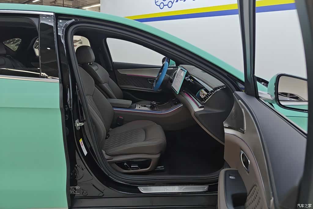 BYD Han, 2023 8