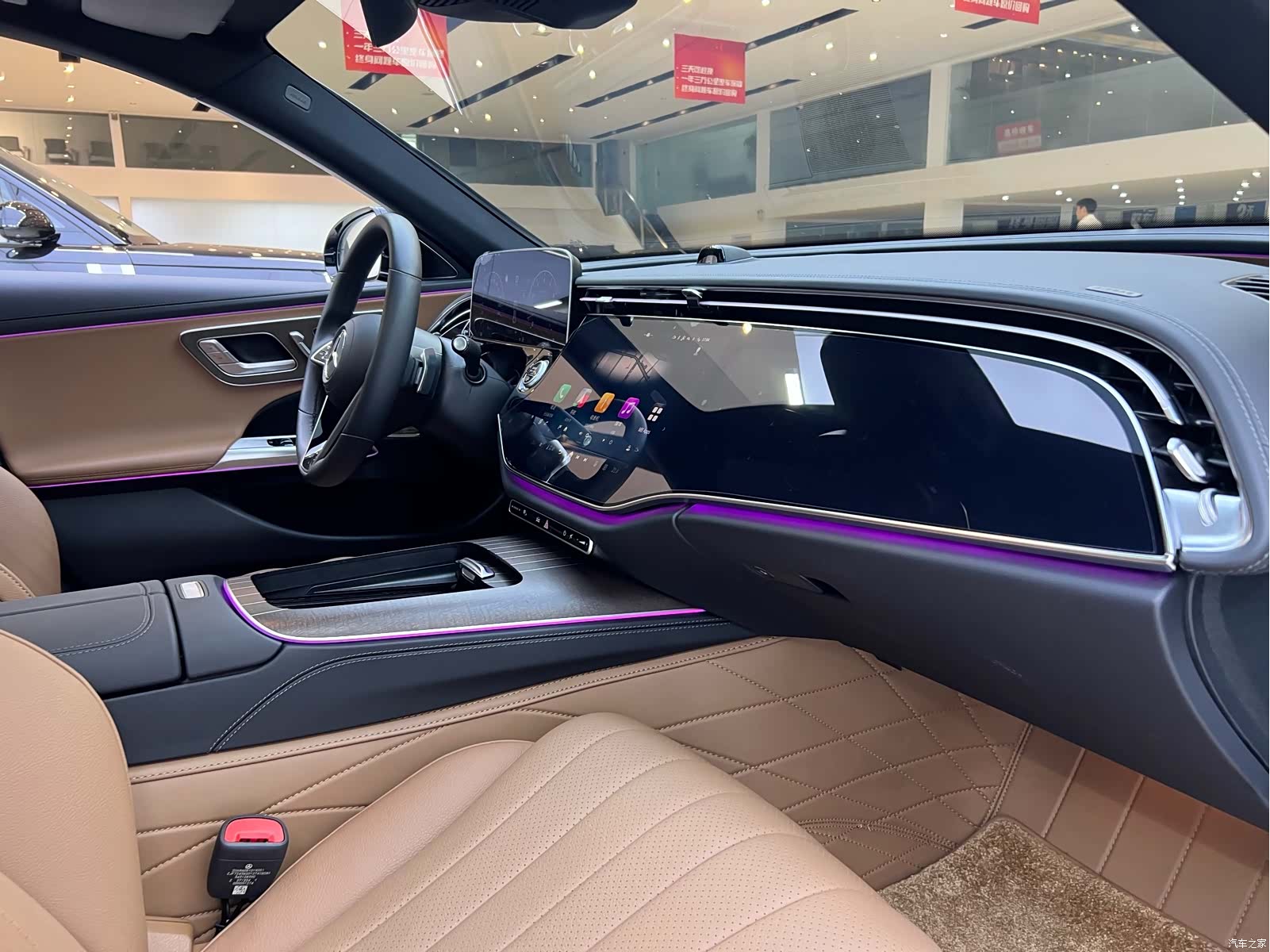 Mercedes-Benz E-Class, 2025 11