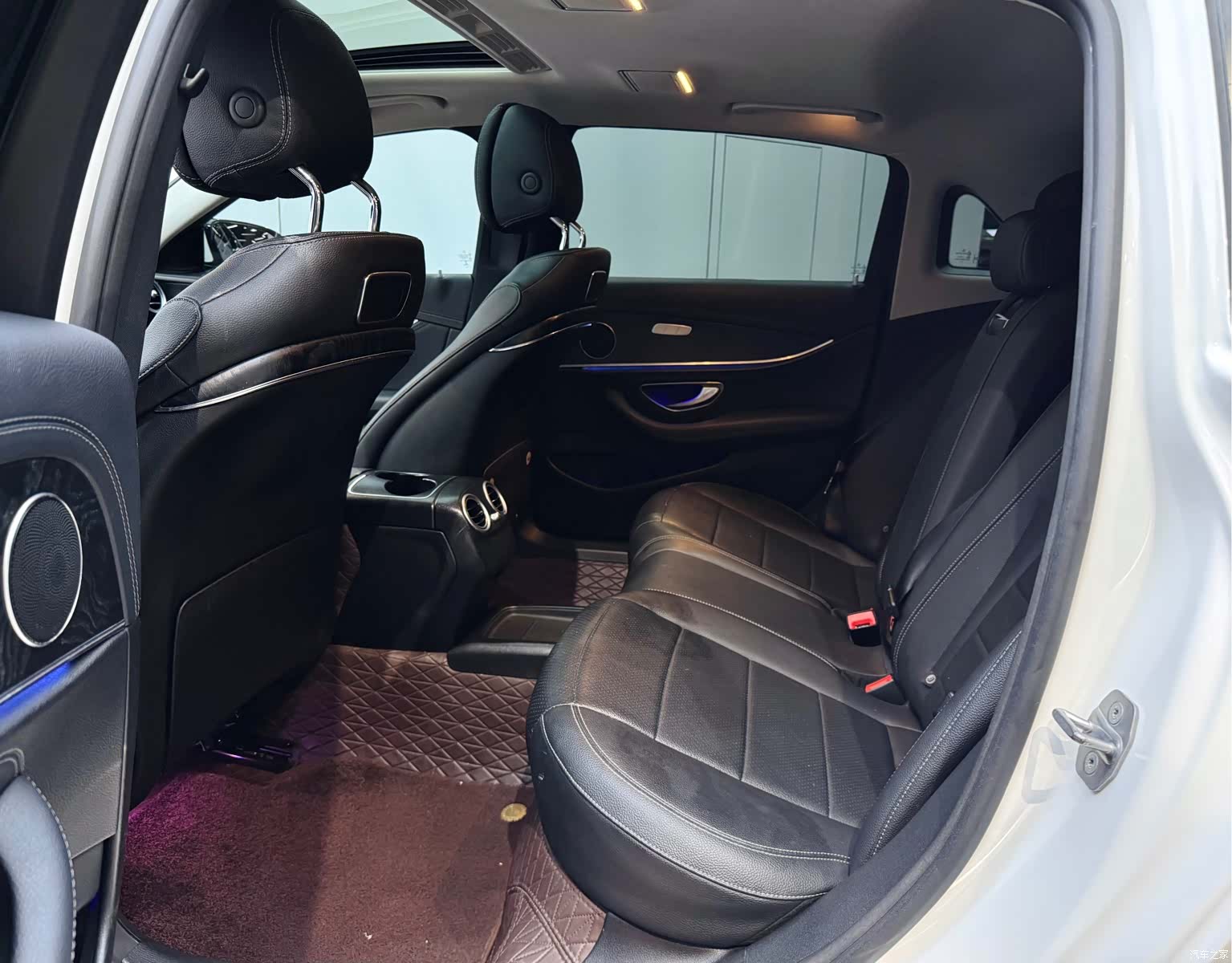 Mercedes-Benz E-Class, 2018 13