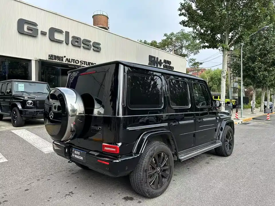 Mercedes-Benz G-class