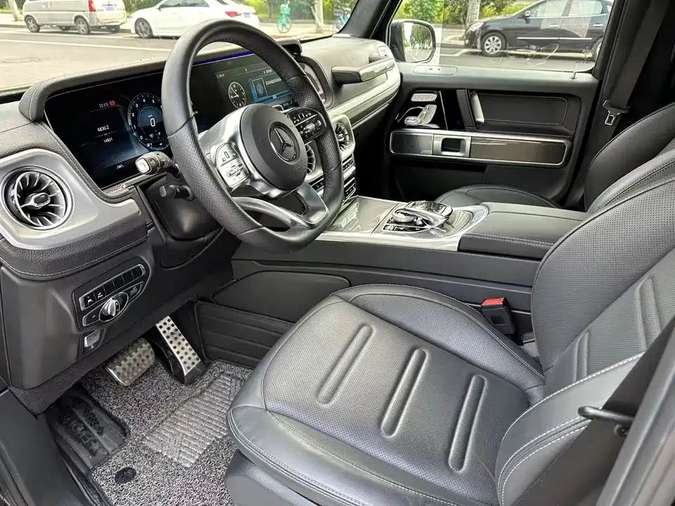 Mercedes-Benz G-class