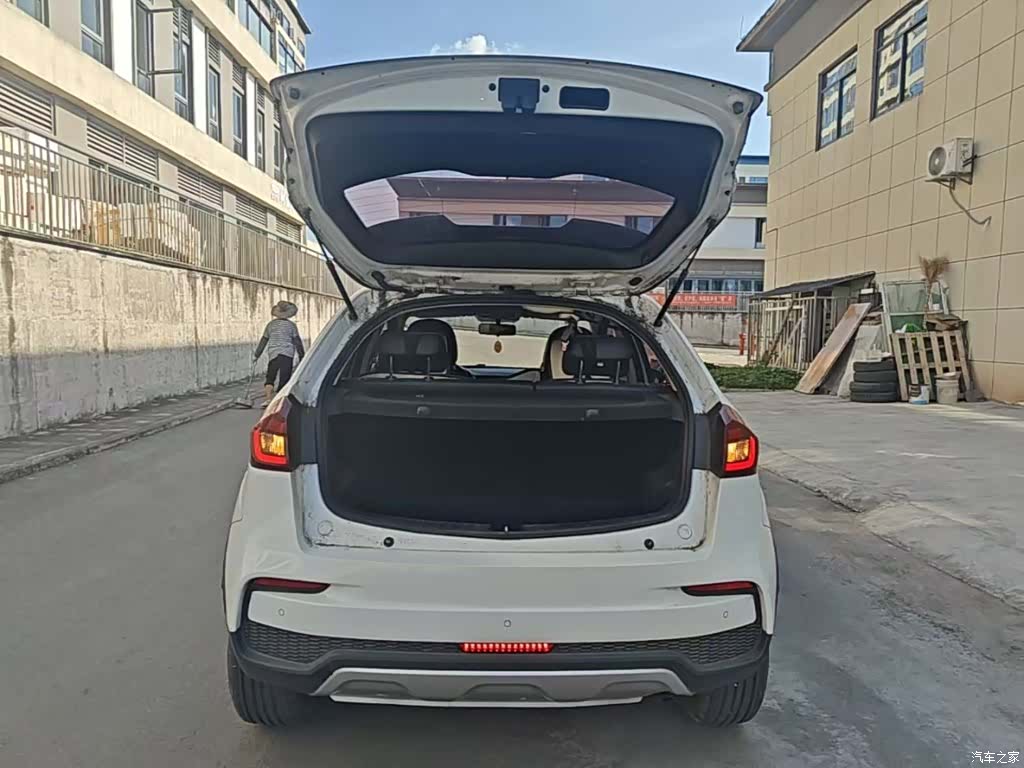 Geely X3, 2019 19