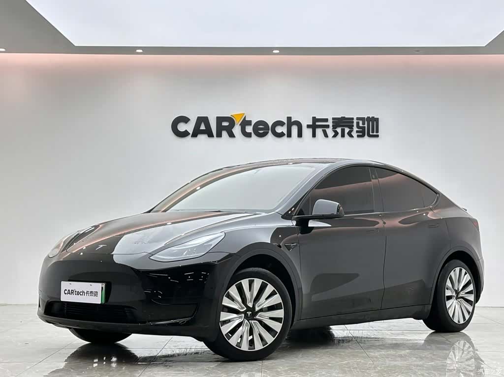 Tesla Model Y, 2024 1