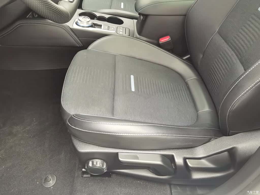 Ford Focus, 2021 20