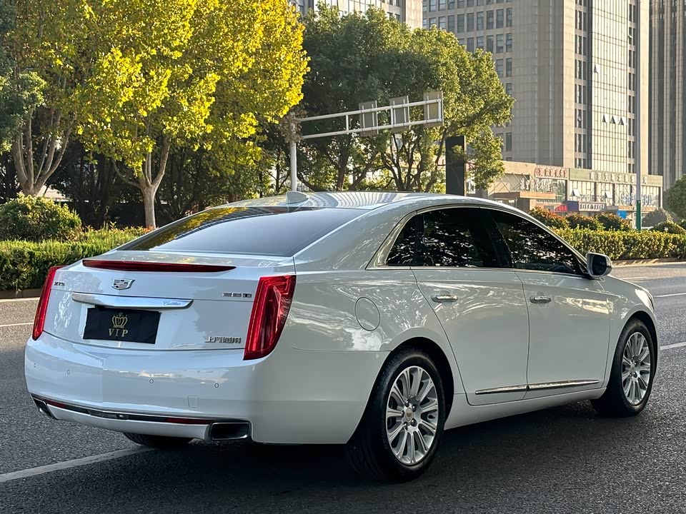 Cadillac XTS