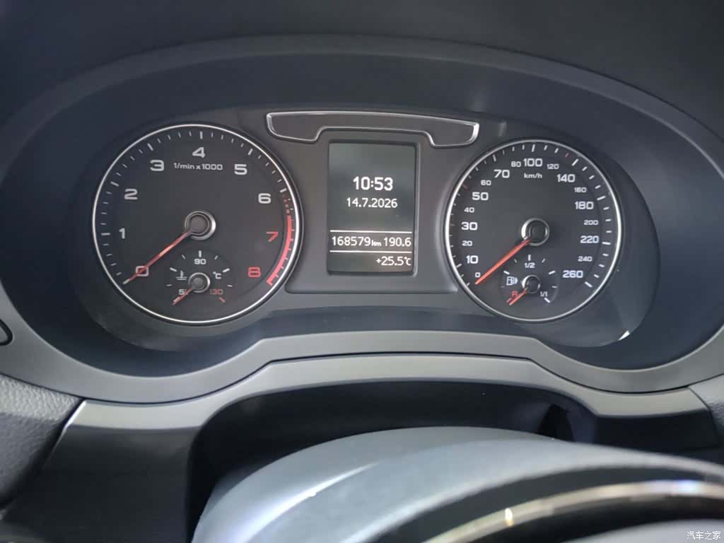 Audi Q3, 2017 12