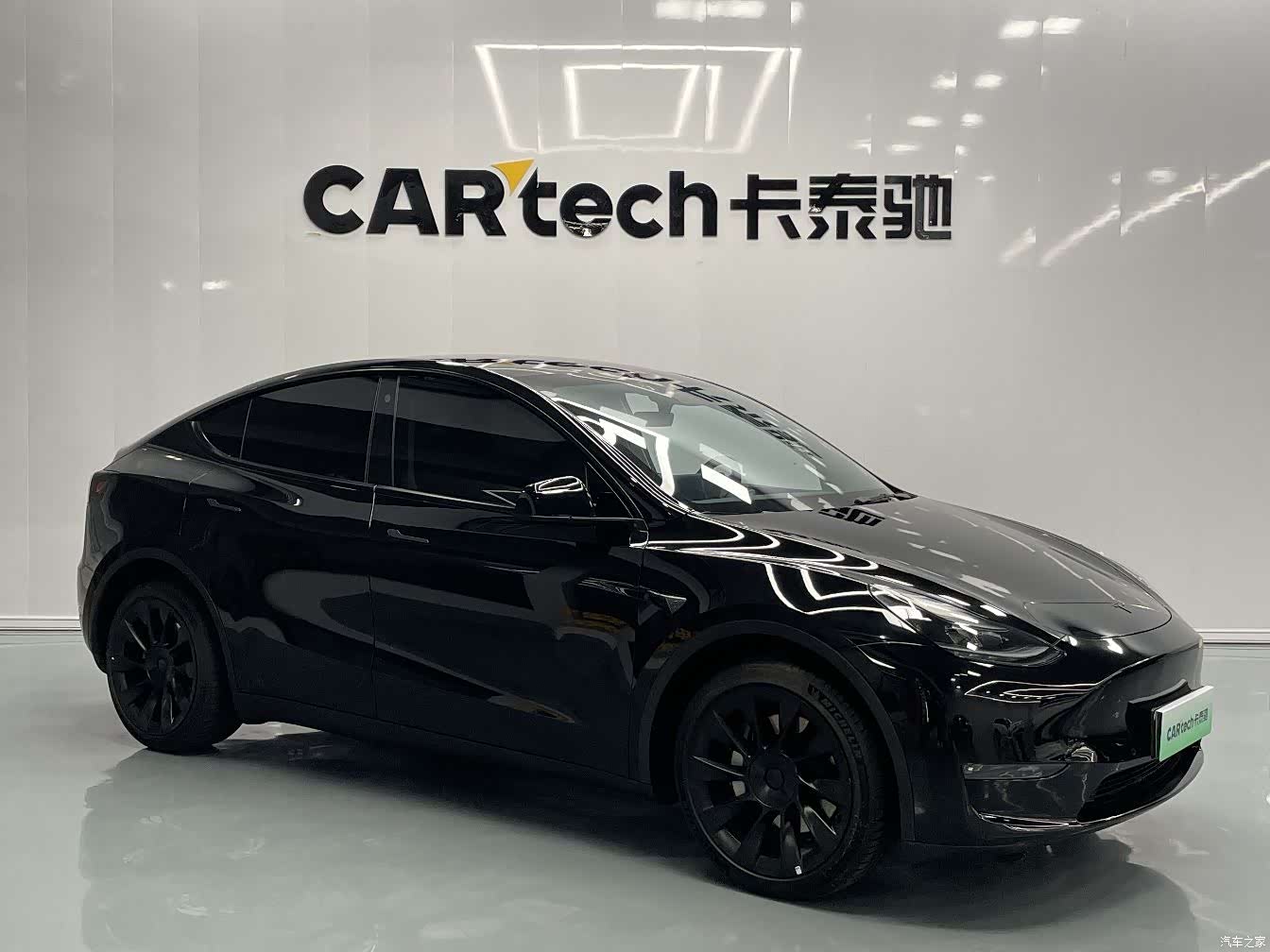 Tesla Model Y, 2023 3