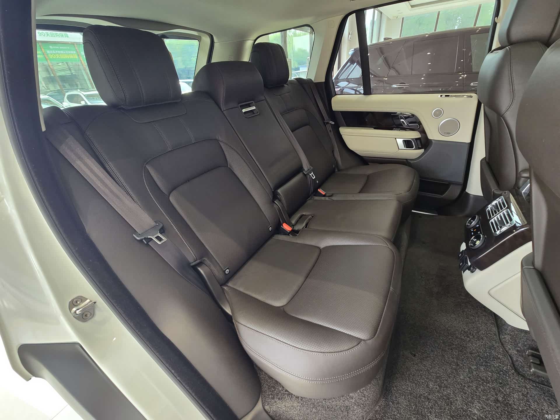 Land Rover Range Rover, 2019 15