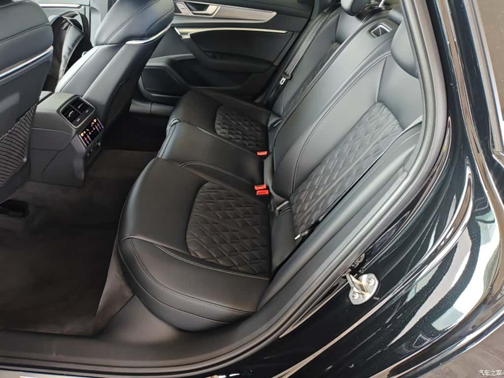 Audi A6L, 2025 24