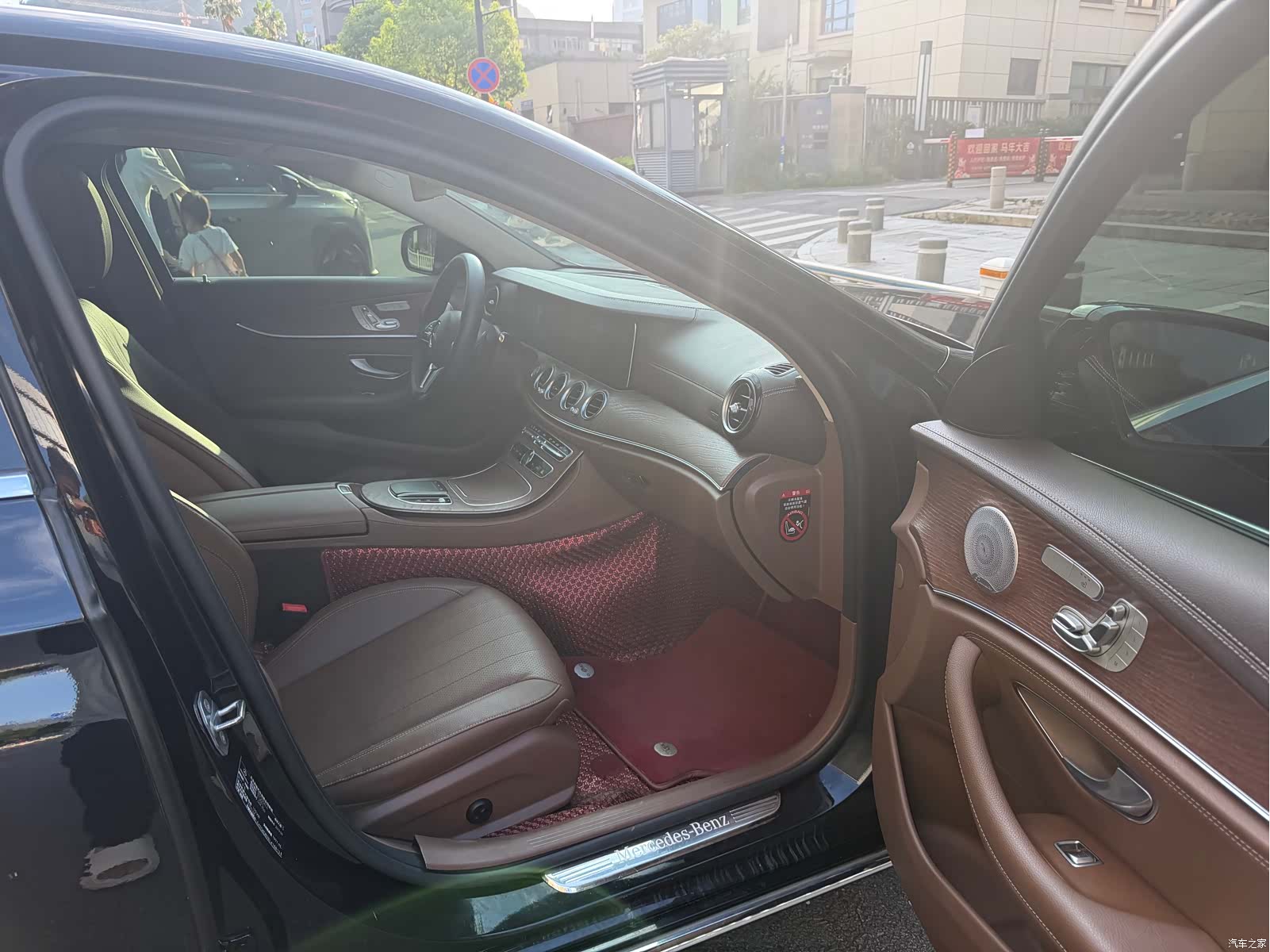 Mercedes-Benz E-Class, 2019 9