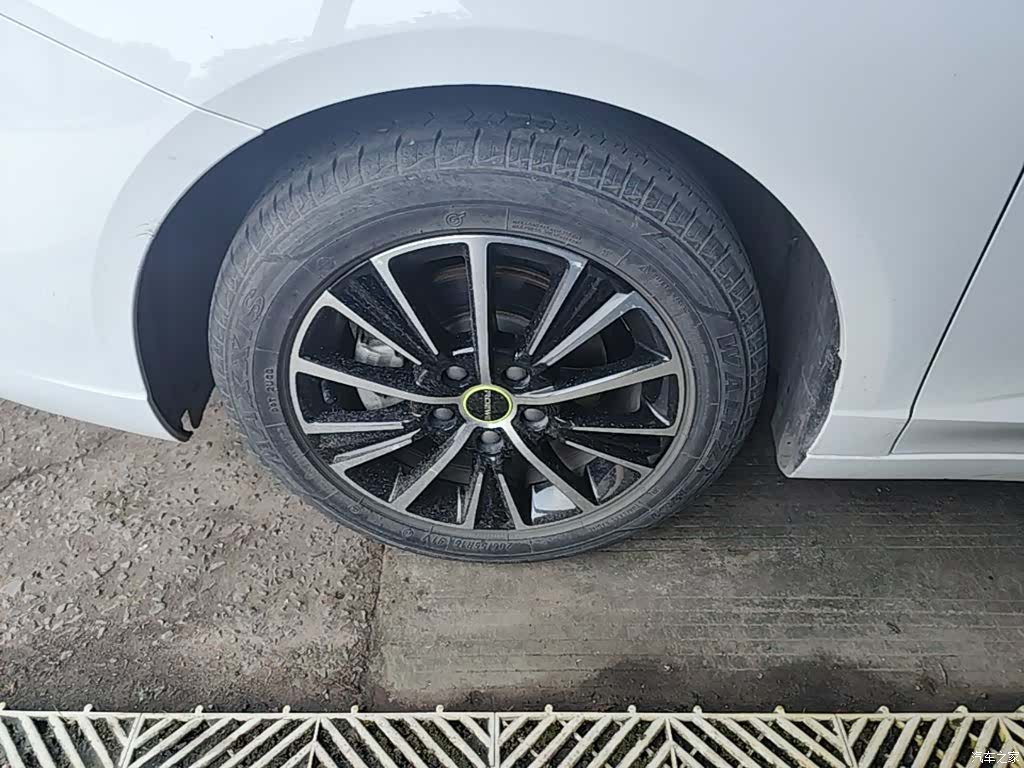 Roewe i5, 2021 23