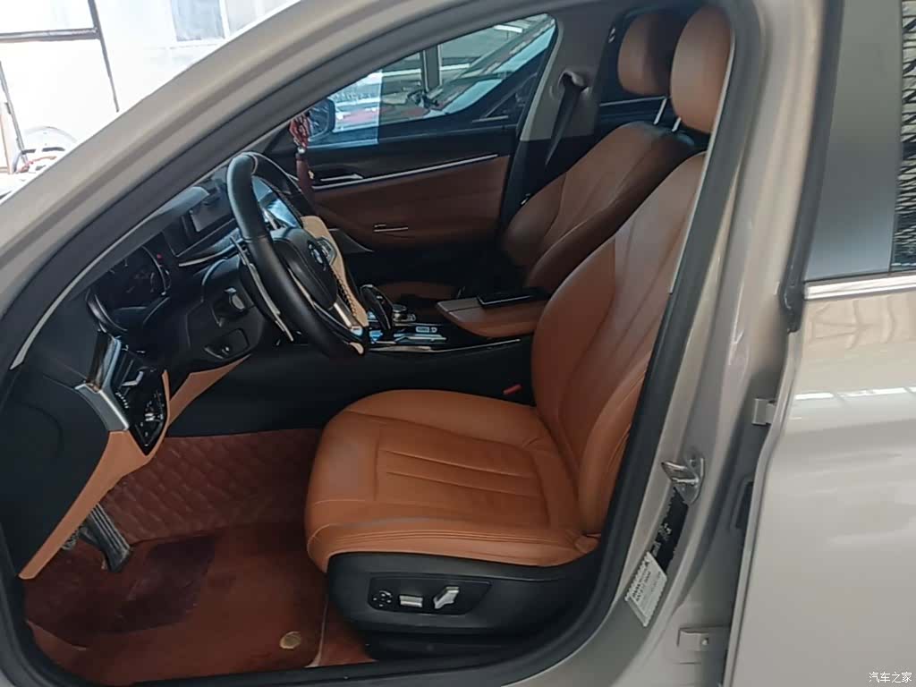 BMW 5 Series, 2018 15