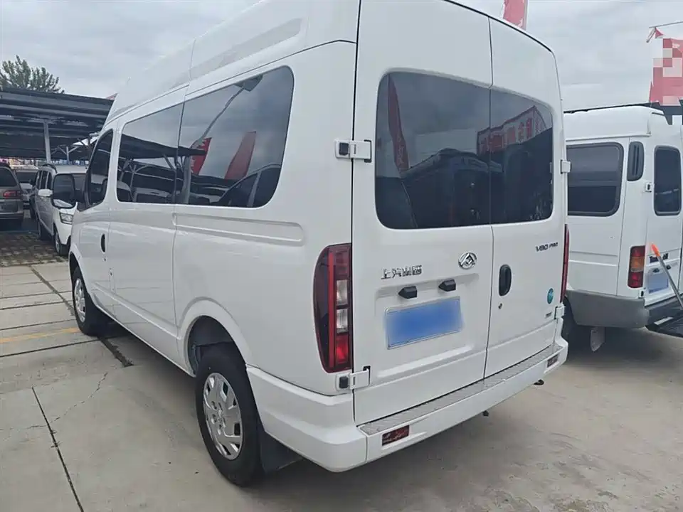 MAXUS Xintu V80