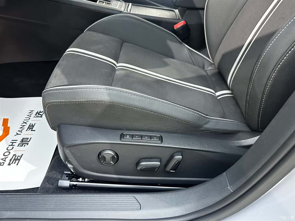 Volkswagen Golf, 2022 21