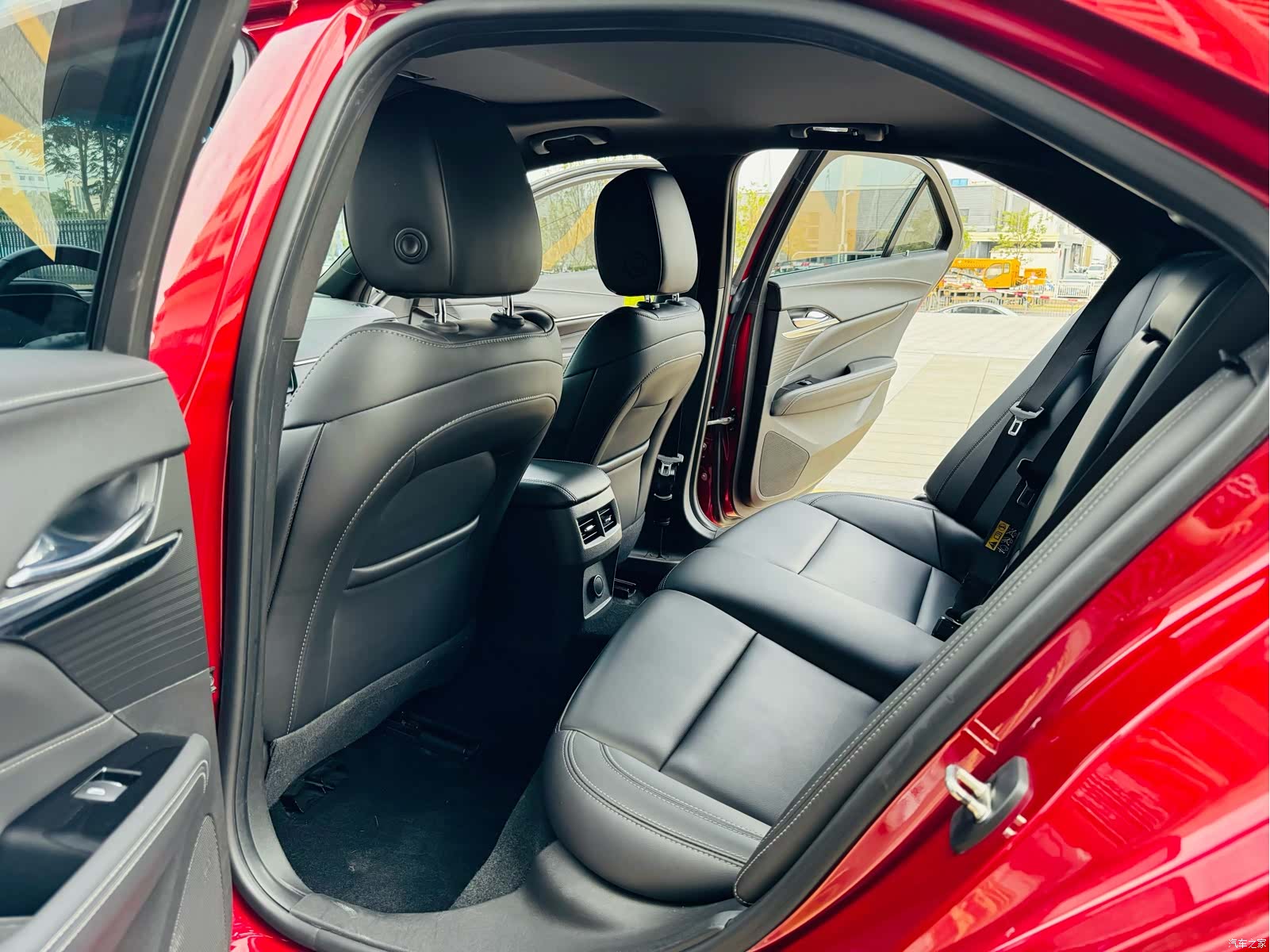 Cadillac CT4, 2021 все фото