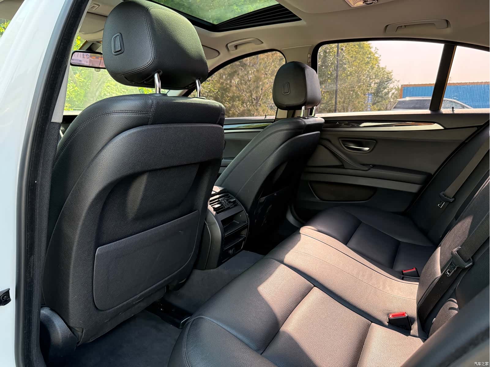 BMW 5 Series, 2016 9