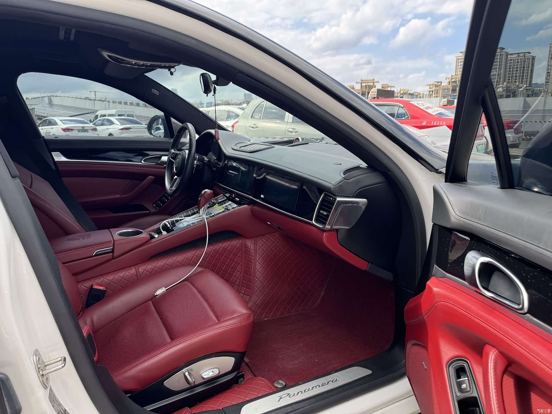 Porsche Panamera, 2011 4