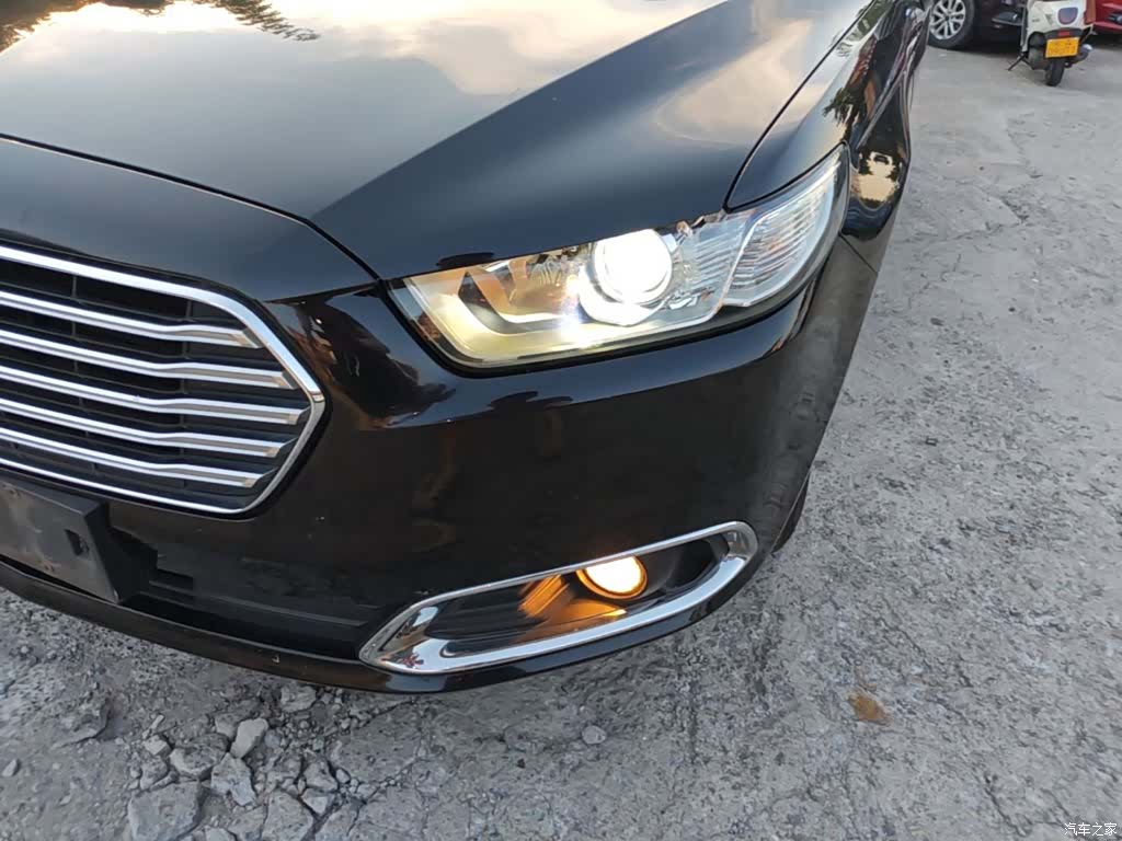 Ford Taurus, 2018 24