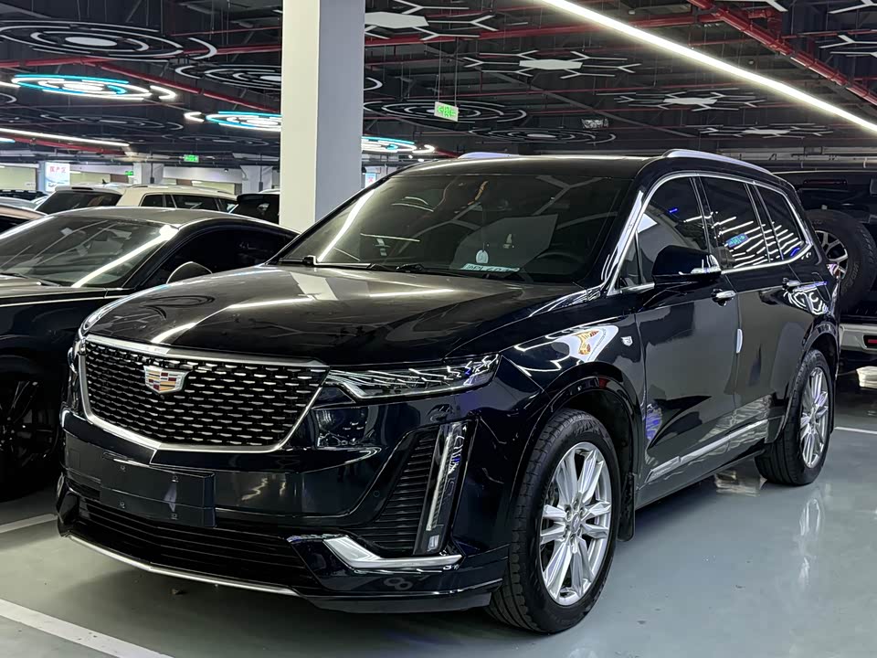 Cadillac XT6