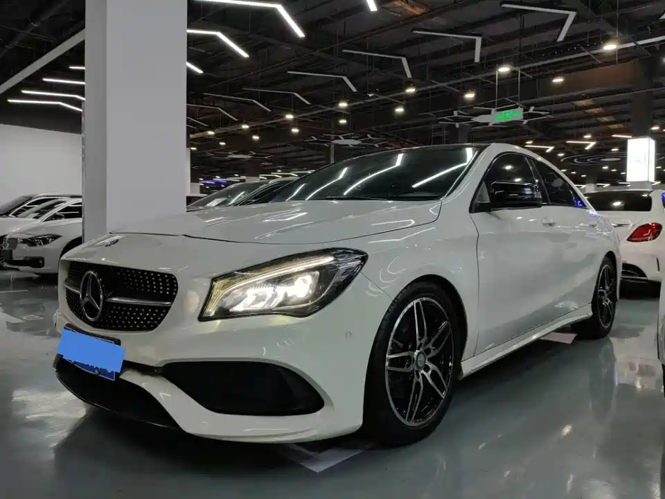 Mercedes-Benz CLA