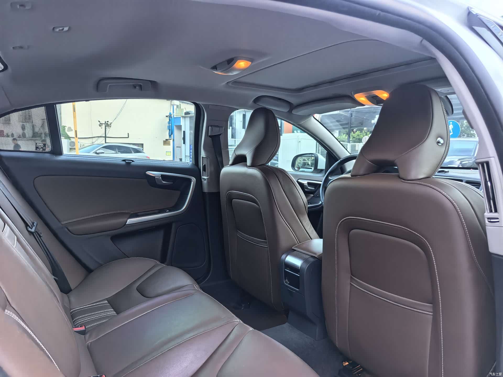 Volvo S60, 2015 15