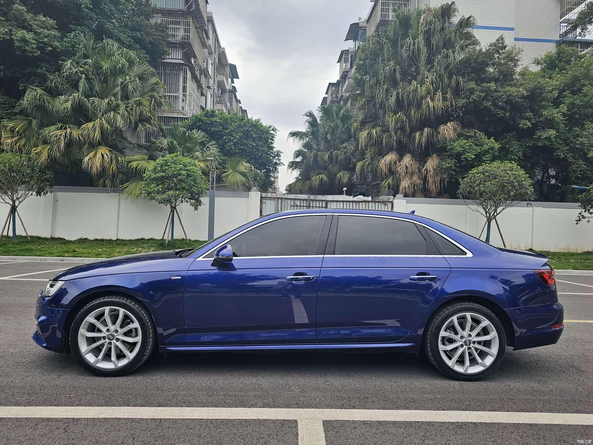 Audi A4L, 2018 7