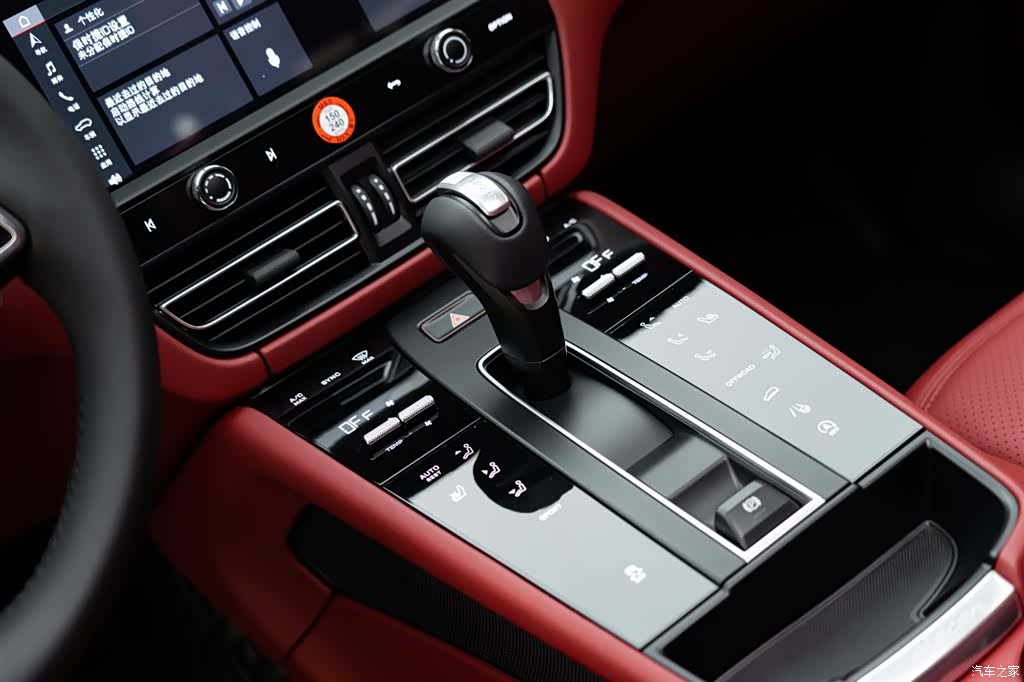 Porsche Macan, 2022 13