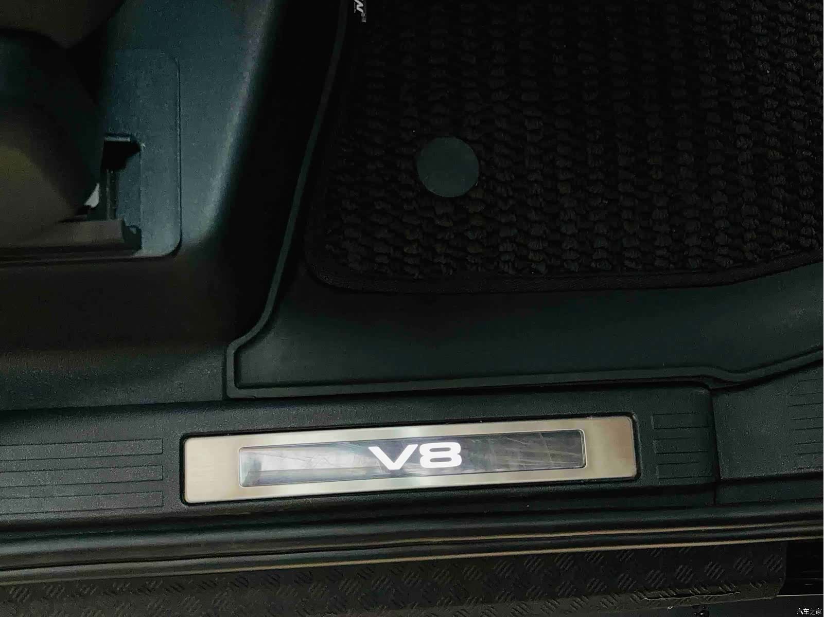 Land Rover Defender, 2023 18
