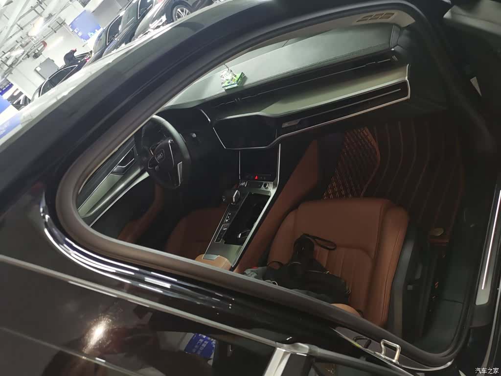 Audi A6L, 2020 11