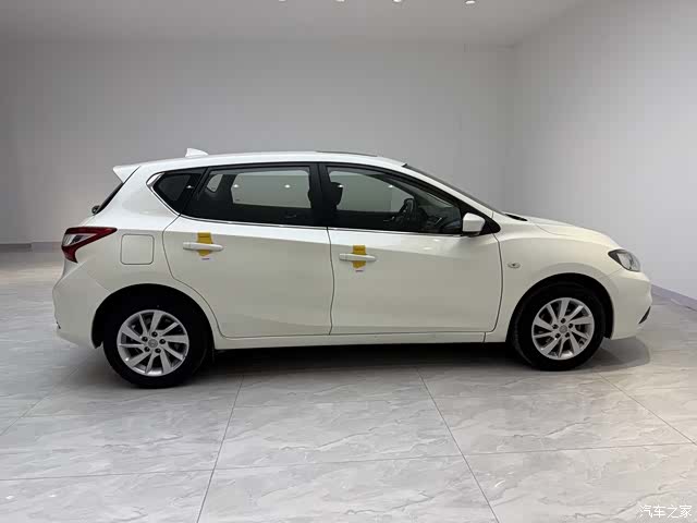 Nissan Tiida, 2017 8