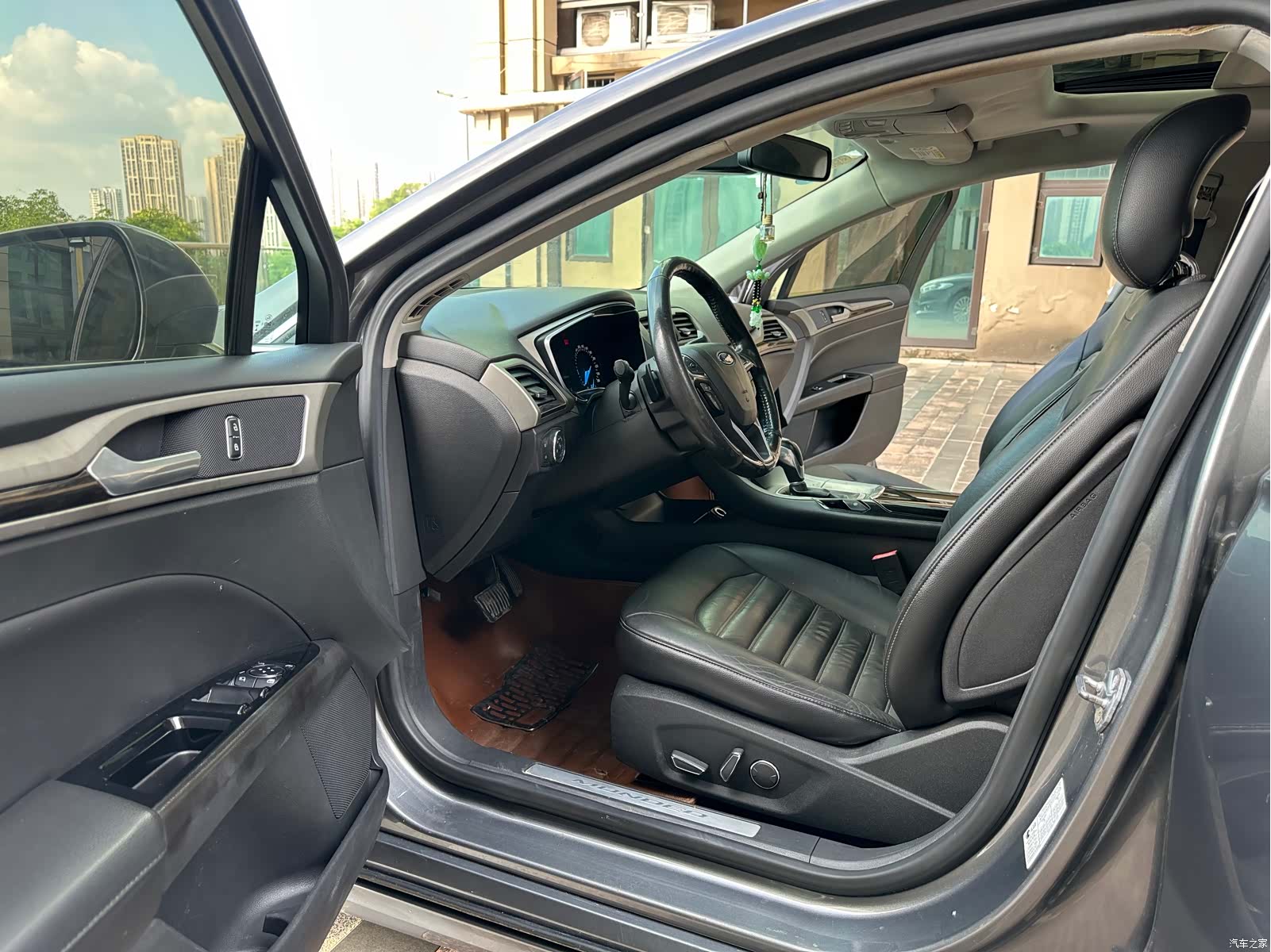 Ford Mondeo, 2014 9