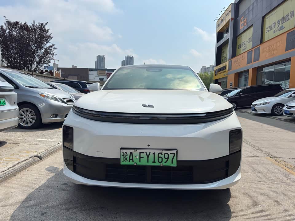 Li Auto Ideal L6