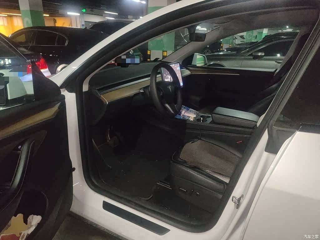 Tesla Model Y, 2021 17