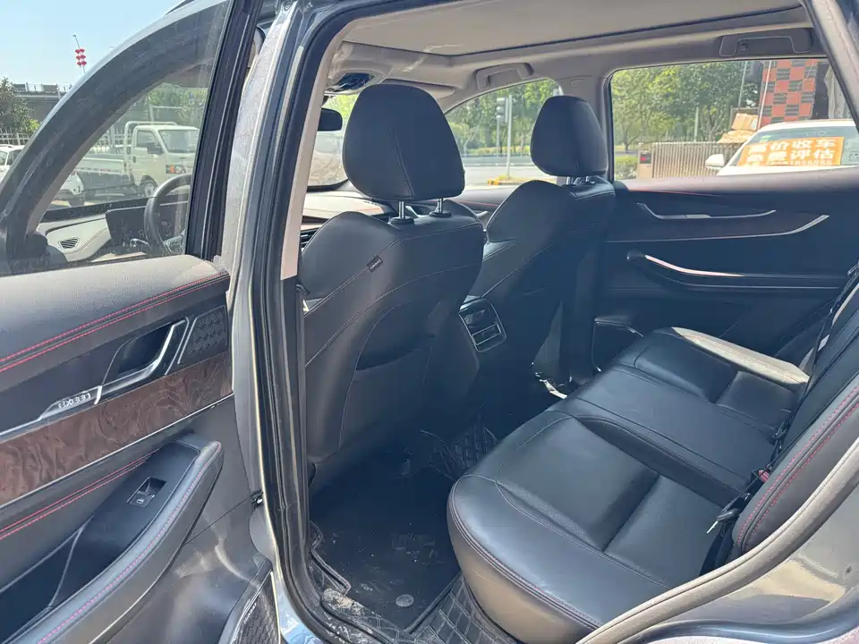 Exeed Chasing the wind