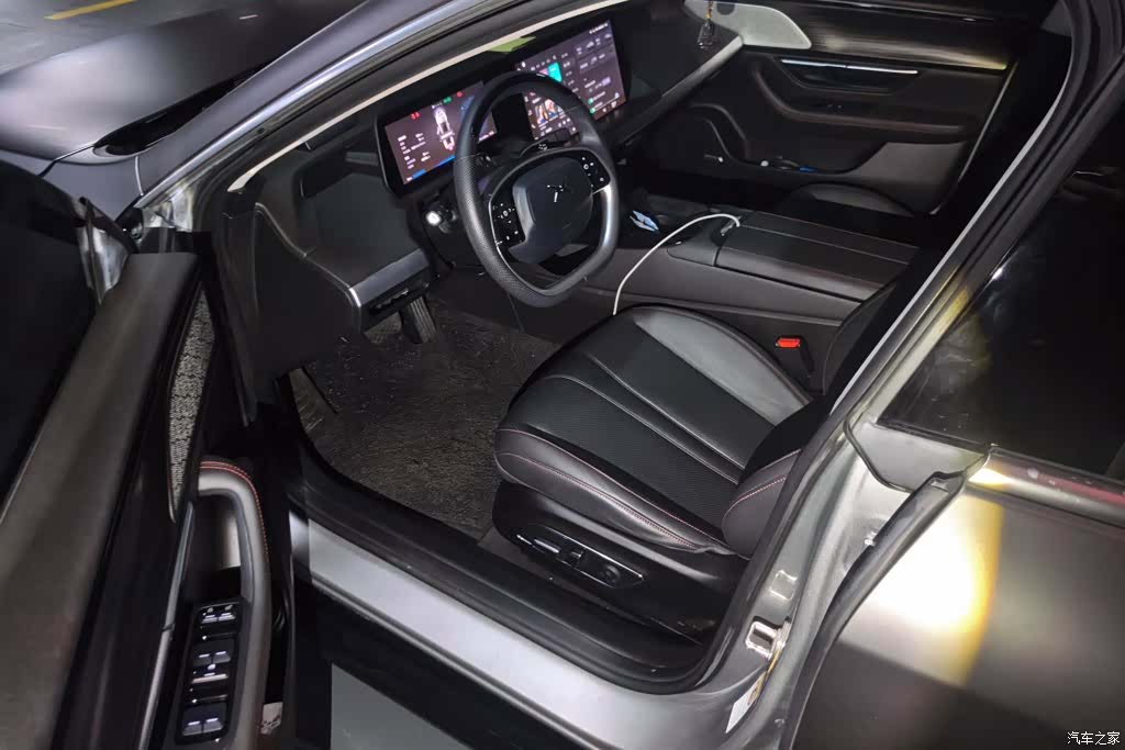 Xpeng P7, 2021 9
