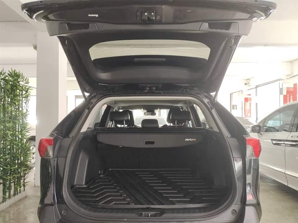 Toyota RAV4 Rongfang